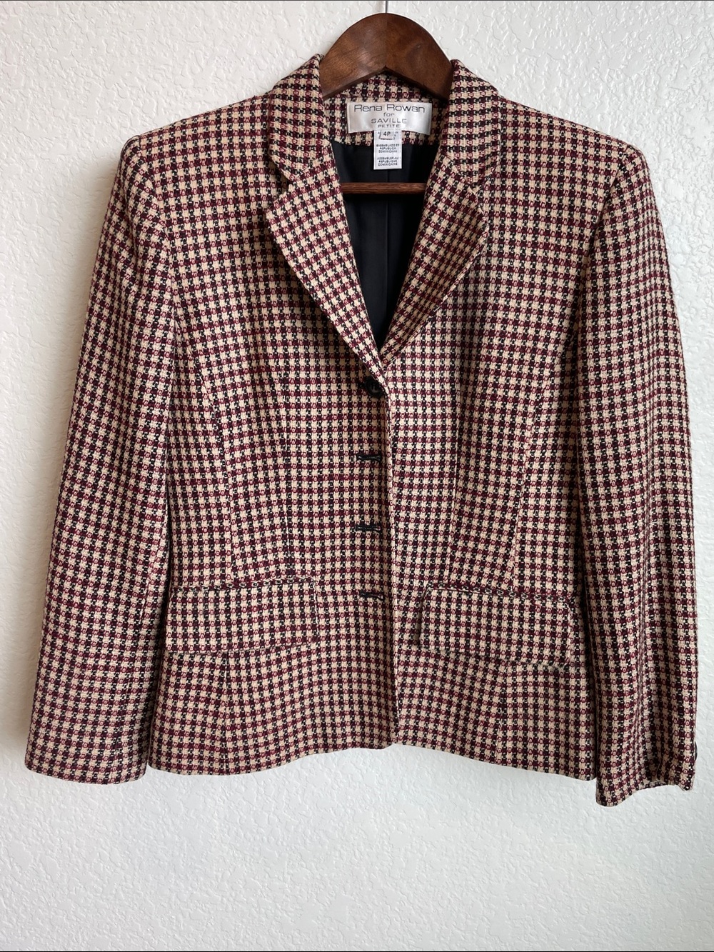 Rena Rowan Burgundy and Cream Houndstooth Blazer • 4 Petite